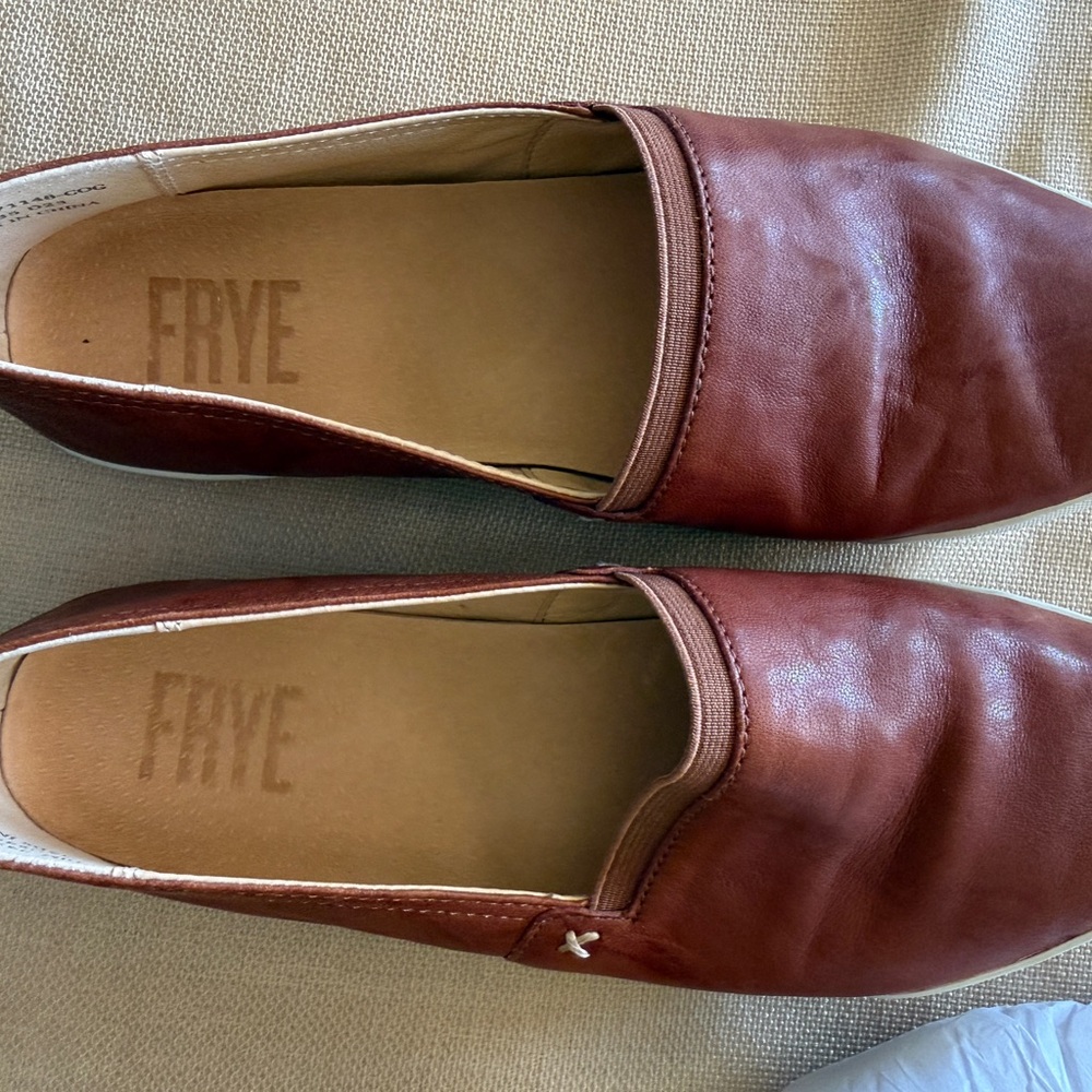 Frye Women's Melanie Slip-On Leather Flats in Chestnut Brown-NIB - Picture 13 of 15
